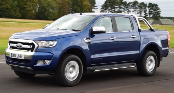 Години на производство: 2011-2023

Ford Ranger е един от любимите пикапи на Обединеното кралство, например. Той съчетава здрава конструкция, скоростна кутия с нисък диапазон, задвижване на четирите колела и силен капацитет за теглене. При това се се шофира прилично, всичко това на разумна цена. Най-новият Ranger пристигна през 2023 г. и продължи този успех, но по-старият модел все още е чудесен избор.

Редица мощни двигатели се предлагат в Ranger от пристигането му през 2011 г., включително 2,2-литров четирицилиндров дизел, 3,2-литров петцилиндров дизел и 2,0-литров дизел с две турбини в по-бързия Ranger Raptor. Някои се предлагат с10-степенен автоматик, който прави тегленето лесно. 
Струва си да се отбележи, че някои екземпляри с по-малка мощност на Ranger не могат да изтеглят големите каравани от 3,5 тона.
